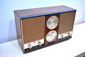 Bluetooth 準備完了 - 巨大な 1962 マスタークラフト モデル 3YE-380 AM FM 真空管ラジオなんてすごい！