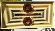 Charger l&#39;image dans la galerie, SOLD! - Aug 18, 2016 - AWESOME GREEN Twin Speaker Retro Vintage 1950s Truetone DC2036A Tube Radio Totally Restored! - [product_type} - Truetone - Retro Radio Farm