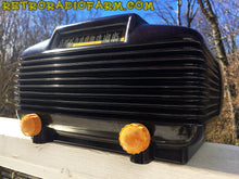 Charger l&#39;image dans la galerie, SOLD! - Mar 4, 2016 - EXTREMELY RARE Art Deco Vintage Retro Industrial Age 1950 Cromwell Model 1020 Bakelite Tube Radio Totally Restored! - [product_type} - Cromwell - Retro Radio Farm