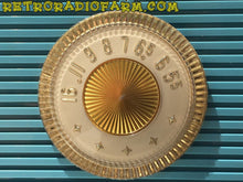 画像をギャラリービューアに読み込む, SOLD! - Dec 4, 2016 - CLEOPATRA Teal and Gold Vintage Antique Mid Century 1955 Bulova Companion Model 206 Portable Tube AM Radio Bling! Bling! - [product_type} - Bulova - Retro Radio Farm