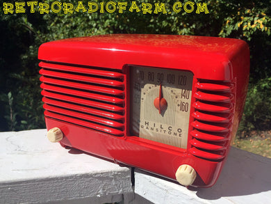 売れました！ - 2016 年 5 月 25 日 - リップスティック レッド ヴィンテージ デコ レトロ 1947 Philco Transitone 48-200 AM ベークライト管ラジオは動作します。