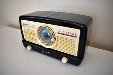 Graphite Black Bakelite 1950 Jewel Wakemaster Model 5057U Vacuum Tube AM Clock Radio The Master Awaketh!