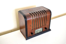 Load image into Gallery viewer, Artisan Handcrafted Wood 1936 Kadette Model 76 Vacuum Tube AM Radio Cute Little Woody! Sounds Great!