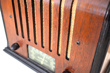 画像をギャラリービューアに読み込む, 職人手作りの木製 1936 カデット モデル 76 真空管 AM ラジオ かわいい小さなウッディ!いいね！