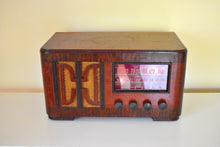 Load image into Gallery viewer, Big Daddy Wood 1939 Lafayette Unknown Model AM Shortwave Vacuum Tube Radio Super Performer! Excellent Shape!