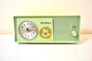 ライムグリーン 1959年モトローラモデル 5C14GW 真空管AMクロックラジオ 美しく希少なカラー！非常に良い状態！