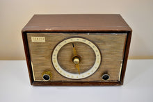 Charger l&#39;image dans la galerie, Mahogany Brown Wood 1951 Zenith Model 8C01-8C02 AM/FM Vacuum Tube Radio Sounds Wonderful!