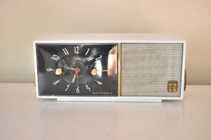 Bluetooth Ready To Go - Alpine White 1954 Motorola Model 53C7 AM Clock Radio Excellent Condition Works Great!
