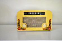 Load image into Gallery viewer, Sunflower Yellow Country Cottage 1940 Motorola 55x15 Tube AM Radio Original Factory Decals Such A Quaint Design!