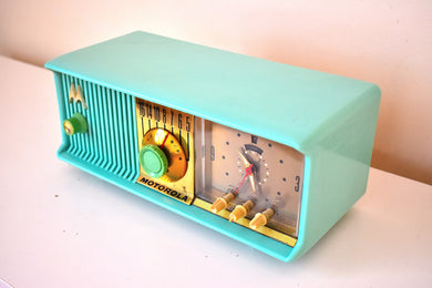 Sea Green 1957 Motorola Model 56CC2 Vacuum Tube AM Clock Radio Rare Model and Color Sounds Fantastic!