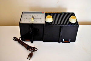 Obsidian Black 1956 Motorola 56CE1A Vacuum Tube AM Clock Retro Radio Excellent Plus Working and Physical Condition!