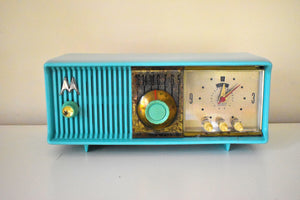 Aquamarine Turquoise 1957 Motorola Model 56CC Vacuum Tube AM Clock Radio Very Good Condition Sounds Great!