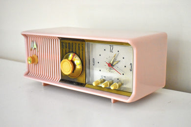 Marilyn Pink Mid Century 1956 Motorola Model 56CD Vacuum Tube AM Clock Radio What a Babe!