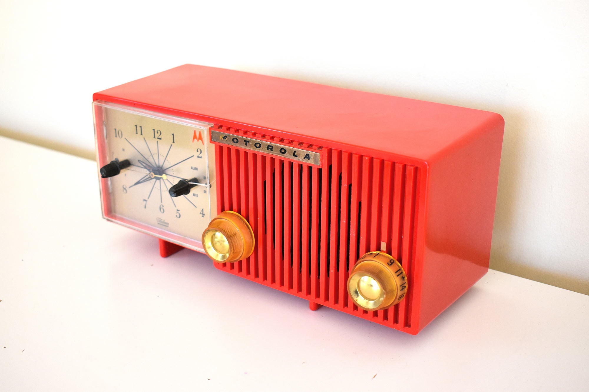 Cardinal Red 1955 Motorola Model 56CS3A AM Vacuum Tube Radio Superb Sounding Red Hot Looking!