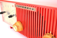 Charger l&#39;image dans la galerie, Cardinal Red 1955 Motorola Model 56CS3A AM Vacuum Tube Radio Superb Sounding Red Hot Looking!