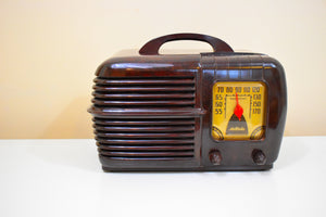 Mocha Brown Bakelite 1941 Motorola Model 56X1 Vacuum Tube AM Radio Sounds Great!