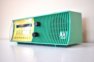 Sea Green 1957 Motorola Model 57H AM Vacuum Tube Radio Rare Model Loud and Clear Sounding!