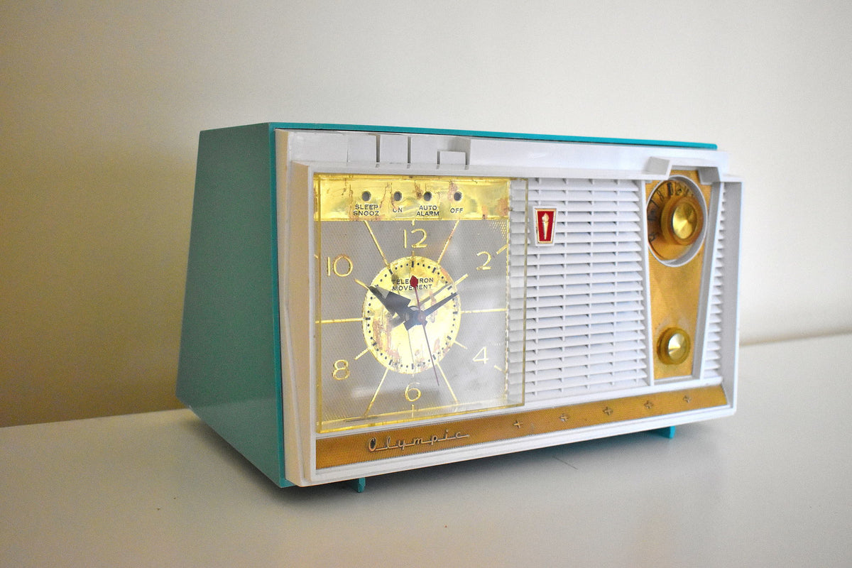 Seafoam Turquoise and White 1962 Olympic Model 558 Tube AM Clock Radio ...