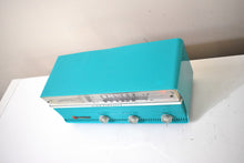 Charger l&#39;image dans la galerie, Seafoam Green 1963 Olympic Model AFM-16 Vacuum Tube AM FM Radio Beauty and Sounds Great!