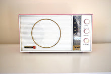 Charger l&#39;image dans la galerie, Tuscadero Pink and White 1963 Olympic Model AFM-20 Vacuum Tube AM FM Radio Sounds Beautiful!
