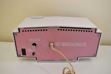 Charger l&#39;image dans la galerie, Pink and White Delight Mid-Century 1963 Motorola Model C19B25 Vacuum Tube AM Clock Radio Soft Color Combo!