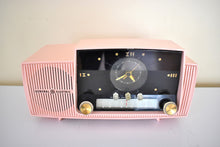 Charger l&#39;image dans la galerie, Princess Pink Mid Century 1959 General Electric Model 913D Vacuum Tube AM Clock Radio Beauty Sounds Fantastic Popular Model!