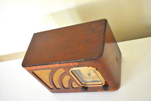 Charger l&#39;image dans la galerie, Artisan Handcrafted Original Vintage Wood 1937 Philco Model 37-12 Vacuum Tube AM Radio Sounds Great Excellent Condition!