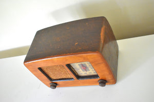 Artisan Crafted Wood 1941 Philco Model 42-PT-96 AM Radio Solid Hunk of Wood Cabinet Don't Mess Sounds Great!