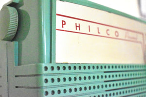 Camper Green 1956 Philco D-661 AM ポータブル真空管ラジオのサウンドは素晴らしいです。非常に良い状態！