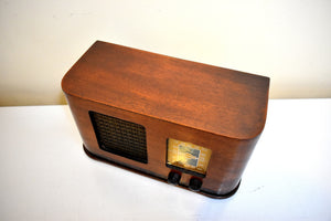 Artisan Handcrafted Wood 1939 RCA Model 9TX31 Vacuum Tube AM Radio Works Great! Excellent Plus Condition!