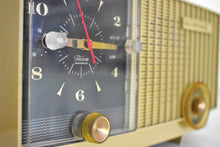 Charger l&#39;image dans la galerie, Dijon Beige Goldenrod Vintage 1962 RCA Victor Model 3RD 37 Vacuum Tube AM Clock Radio Great Performer Sweet Looks!
