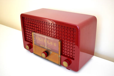 Cranberry Red 1955 RCA Victor Model 5X-564 AM Tube Radio Great Sounding Excellent Condition!