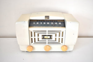 Carrara Ivory Bakelite 1947 RCA Victor Model 66X12 Vacuum Tube AM Radio Sounds Great! Loud and Clear Sounding!