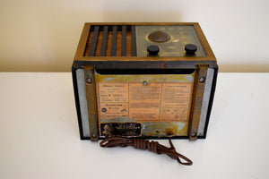 Oriental Theme Painted Black Bakelite 1946 RCA Victor Model 75X15 Vacuum Tube AM Radio Sounds Great! Looks Spectacular!