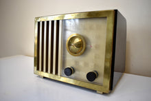 Load image into Gallery viewer, Regis Gold Brown Bakelite 1947 RCA Victor Model 75X15 AM Vacuum Tube Radio Sounds Great! Excellent Condition!
