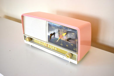 Powder Pink 1956 RCA Victor Model 8-C-7FE Vacuum Tube AM Clock Radio Excellent Condition Sounds Great!