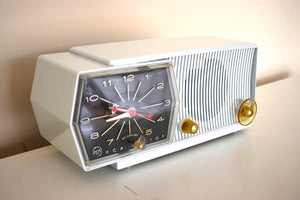 Bluetooth Ready To Go - Tivoli White Mid Century 1959 RCA Victor Model C-1L Vacuum Tube AM Clock Radio Looks and Sounds Great!