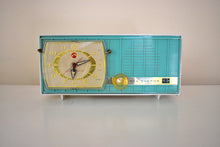 Charger l&#39;image dans la galerie, Turquoise and White Retro Jetsons Vintage 1957 RCA Victor Model C-3HE AM Vacuum Tube Radio Looks and Sounds Fantastic!
