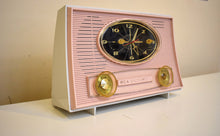 画像をギャラリービューアに読み込む, レース ピンクとホワイト RCA Victor Model 1-C-2FE AM 真空管ラジオ