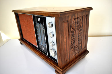 Solid Pecan Wood 1965 RCA Victor Model RCL64S AM/FM Solid State Radio Sounds Fantastic! Loud AF!