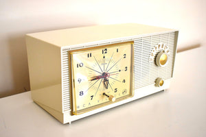 Bluetooth Ready To Go - Linen White Vintage 1956 RCA Victor Model 6-C-5 Vacuum Tube AM Clock Radio Near Mint Condition!