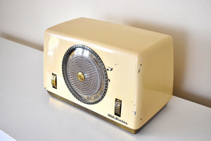 アイボリー ベークライト 1948 RCA Victor モデル 8X682 真空管 AM 短波ラジオ 大音量 クリア しっかりとした作り！