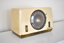 Load image into Gallery viewer, Ivory Bakelite 1948 RCA Victor Model 8X682 Vacuum Tube AM Shortwave Radio Loud Clear Solid Built!