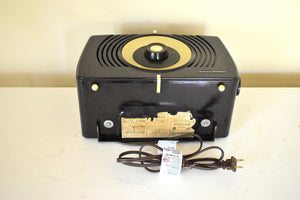 Wenge Brown Bakelite 1951 RCA Victor Model X551 Vacuum Tube Radio Looks and Sounds Great!