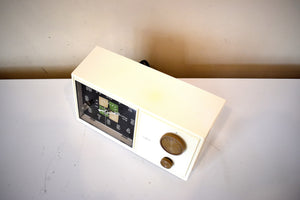 Snow White "Coffee Time" 1960s RCA AM Vintage Solid State Radio Sounds Great! Mod Groovy Design!