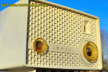 Charger l&#39;image dans la galerie, SOLD! - June 15, 2015 - RARE FM ONLY VANILLA WHITE Retro Vintage 1958 Emerson Model 930 Tube Radio WORKS! - [product_type} - Emerson - Retro Radio Farm