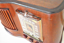 Load image into Gallery viewer, Artisan Handcrafted Curved Wood 1945/1946 Sonora Model RCU-208 Vacuum Tube AM Radio Sounds Great!