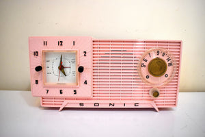 Pretty in Pink 1959 Sonic Model 5C1 Vacuum Tube AM Clock Radio Excellent Condition! Rare Manufacturer and Model!