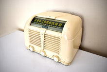 Load image into Gallery viewer, Cream Ivory Bakelite 1946 Sonora Model RZU-222 AM Vacuum Tube Radio Sounds Great! Beautiful Design!