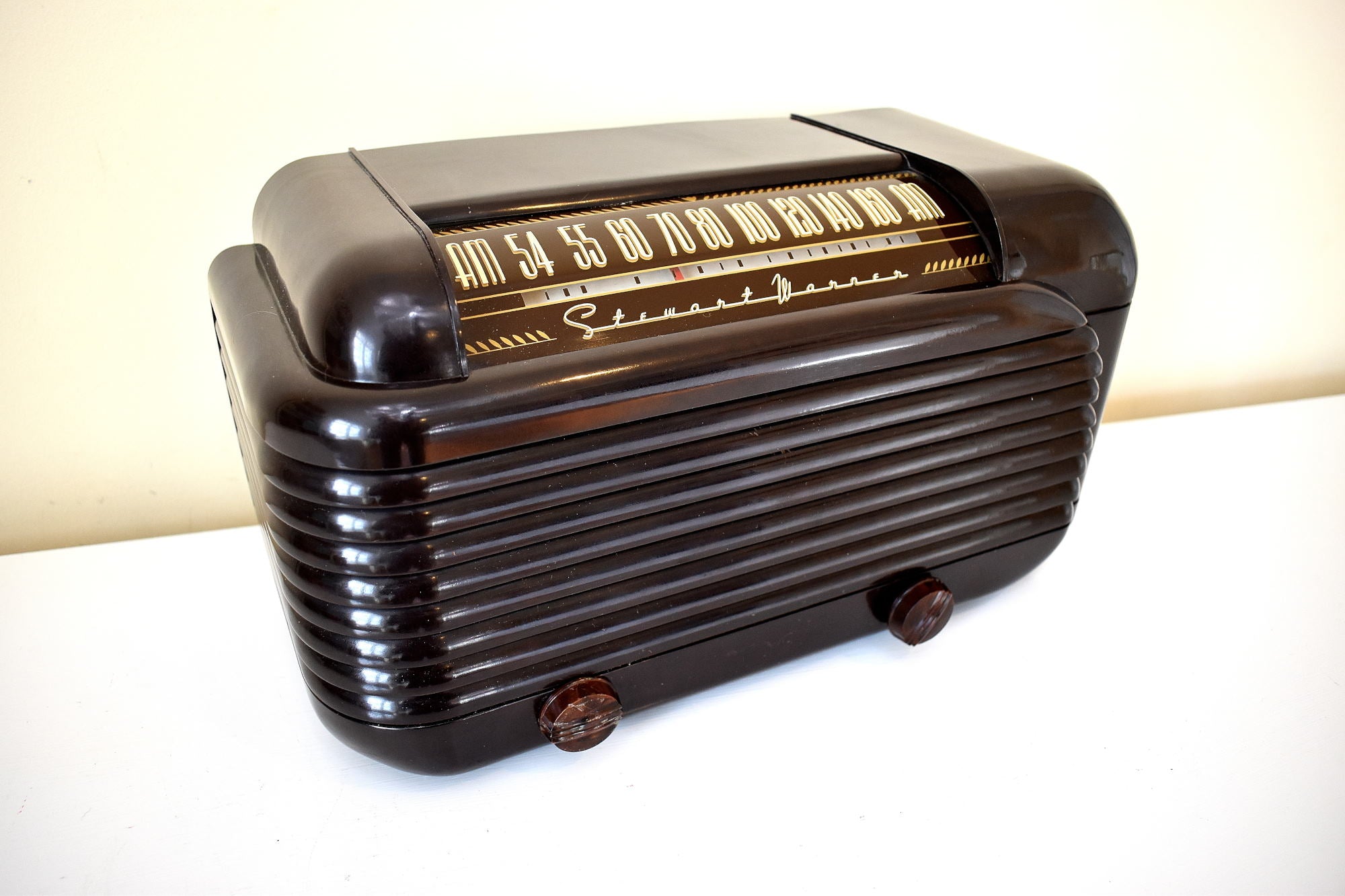 Streamline Glossy Bakelite 1948 Stewart Warner Model A41T1 Vacuum Tube ...